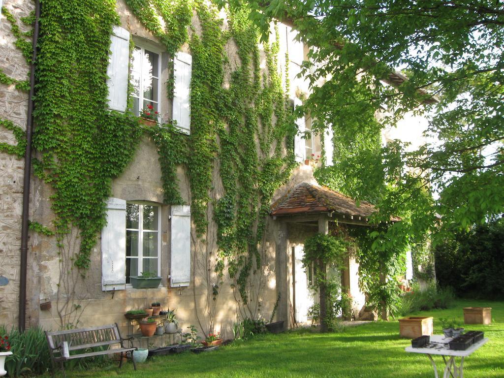 Bed and Breakfast Le Domaine De Panissac Berneuil  Экстерьер фото