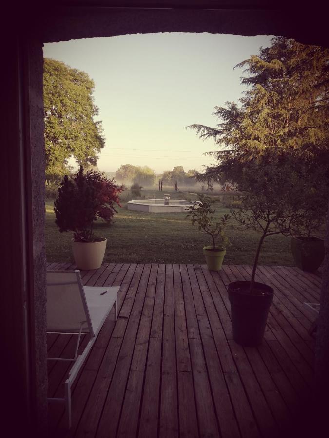 Bed and Breakfast Le Domaine De Panissac Berneuil  Экстерьер фото