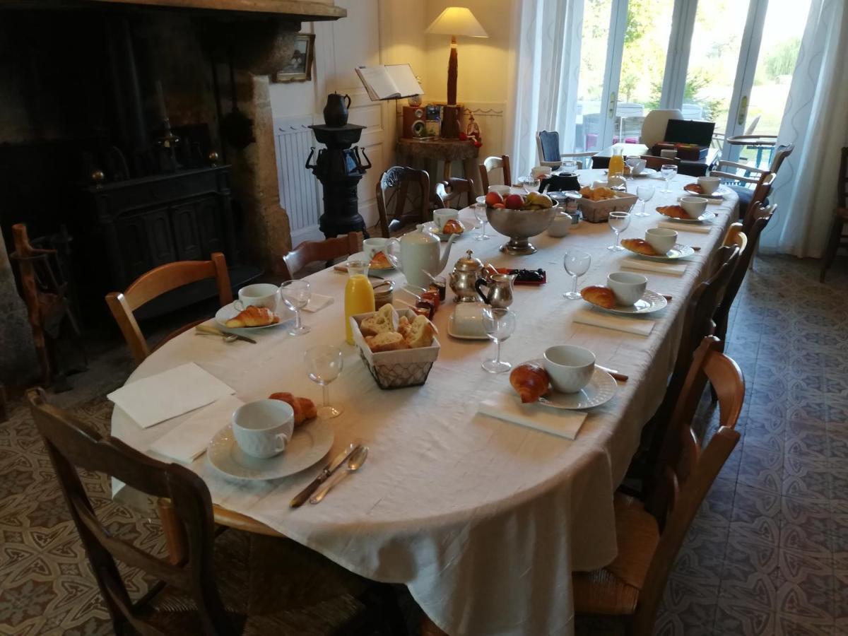 Bed and Breakfast Le Domaine De Panissac Berneuil  Экстерьер фото